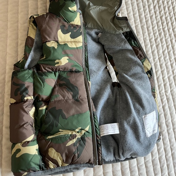 Zara toddler boys - puffer vest - size 3-4 - Picture 3 of 6